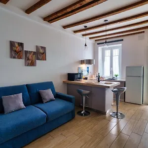 Apartamento Ambrogio's Nest - Modern Close To Cadorna Station, Milão