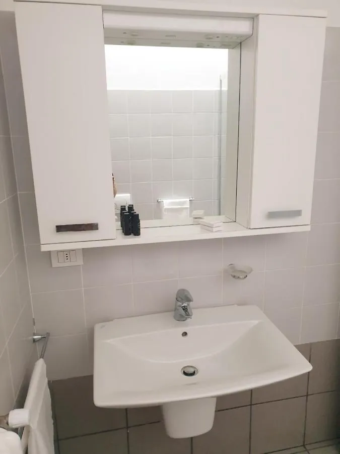 公寓 Apparthotel Casa Ideale 莱科