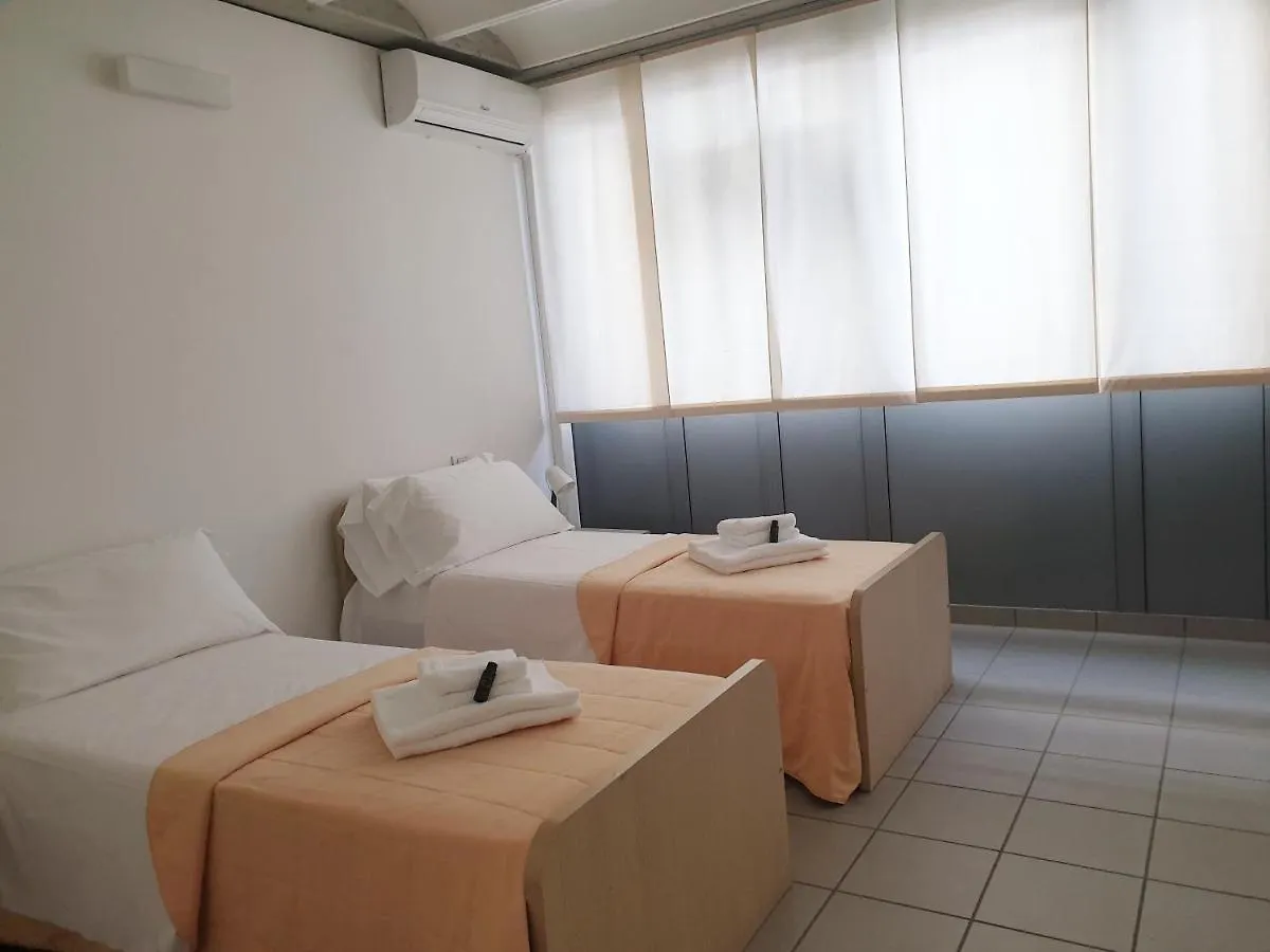 Apparthotel Casa Ideale 莱科 公寓