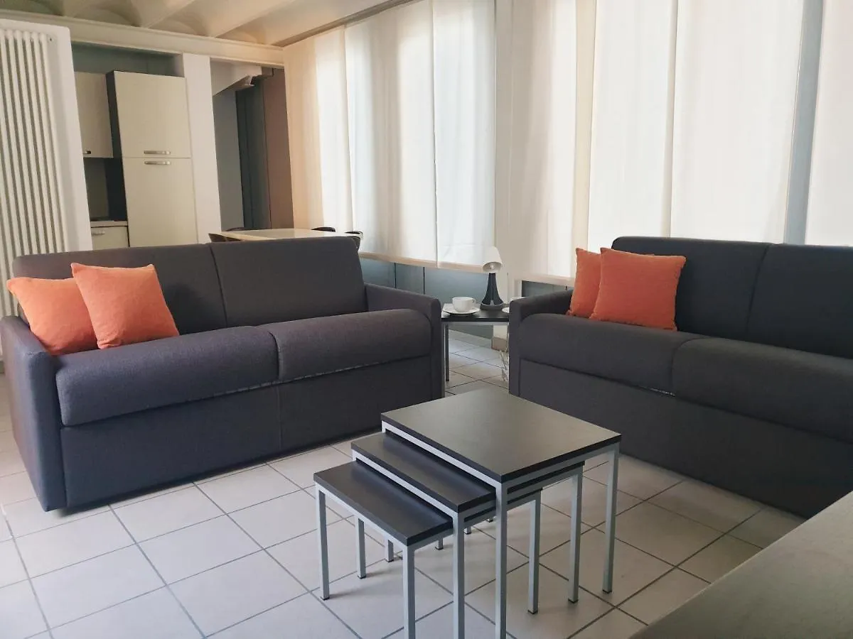 Apparthotel Casa Ideale 莱科