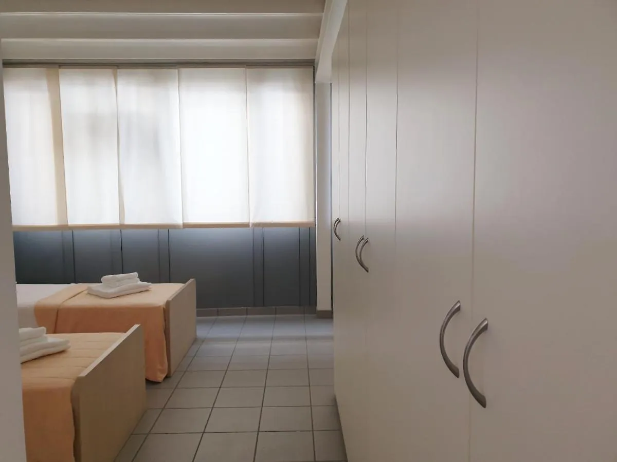 Apparthotel Casa Ideale 莱科 公寓